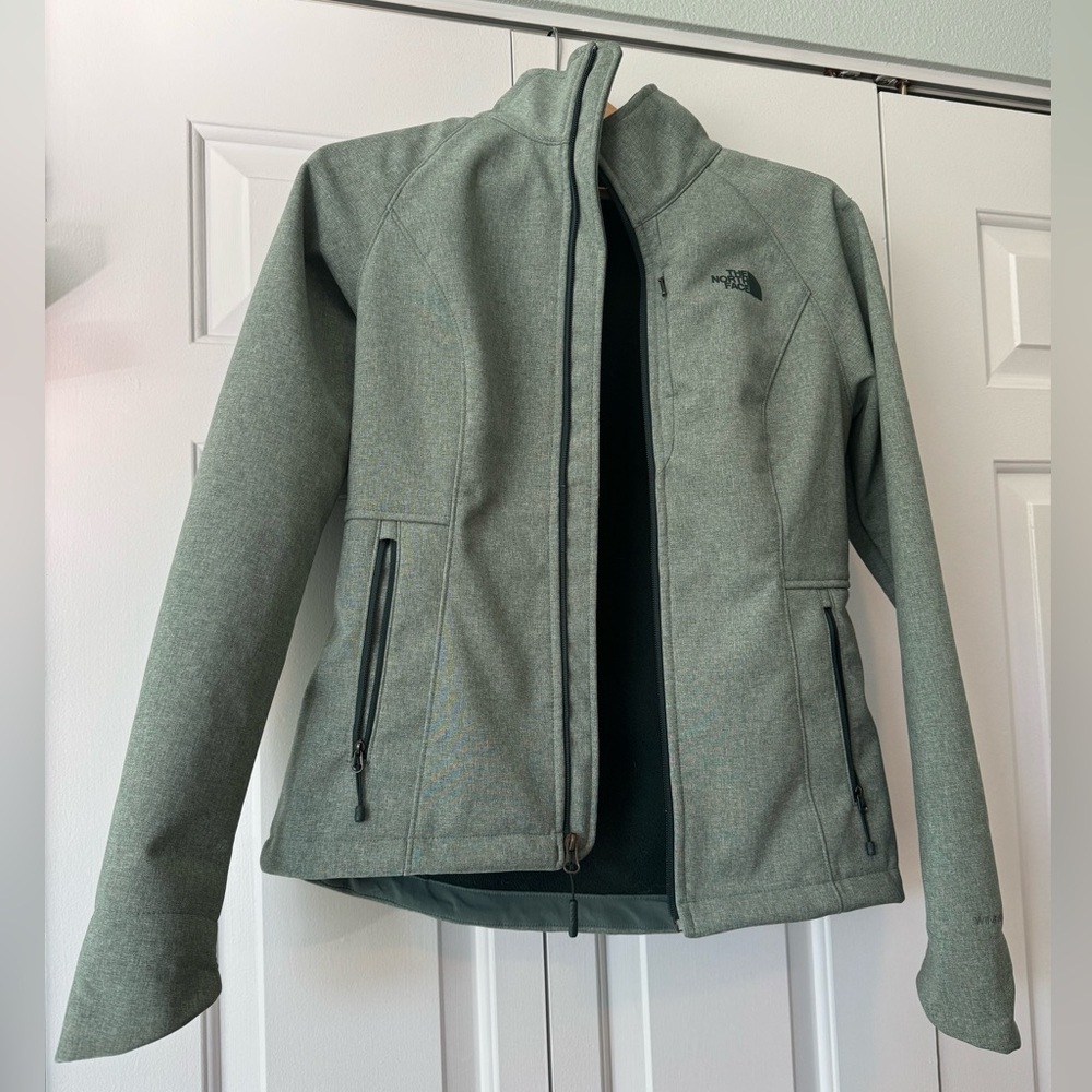 The North Face Apex Bionic 2 Soft Shell Jacket Size S NWT Women's Windwall